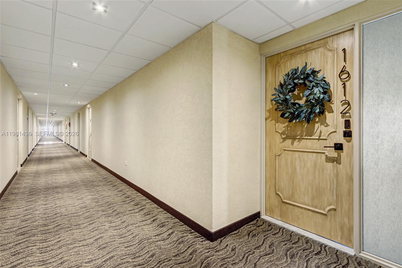 HOLLYWOOD TOWERS CONDO - Residential