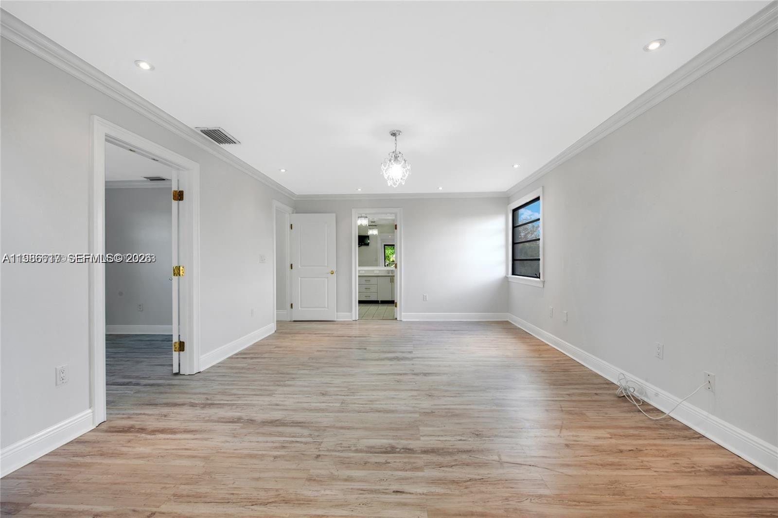 TROPICAL GARDENS ESTATES - Residential Lease