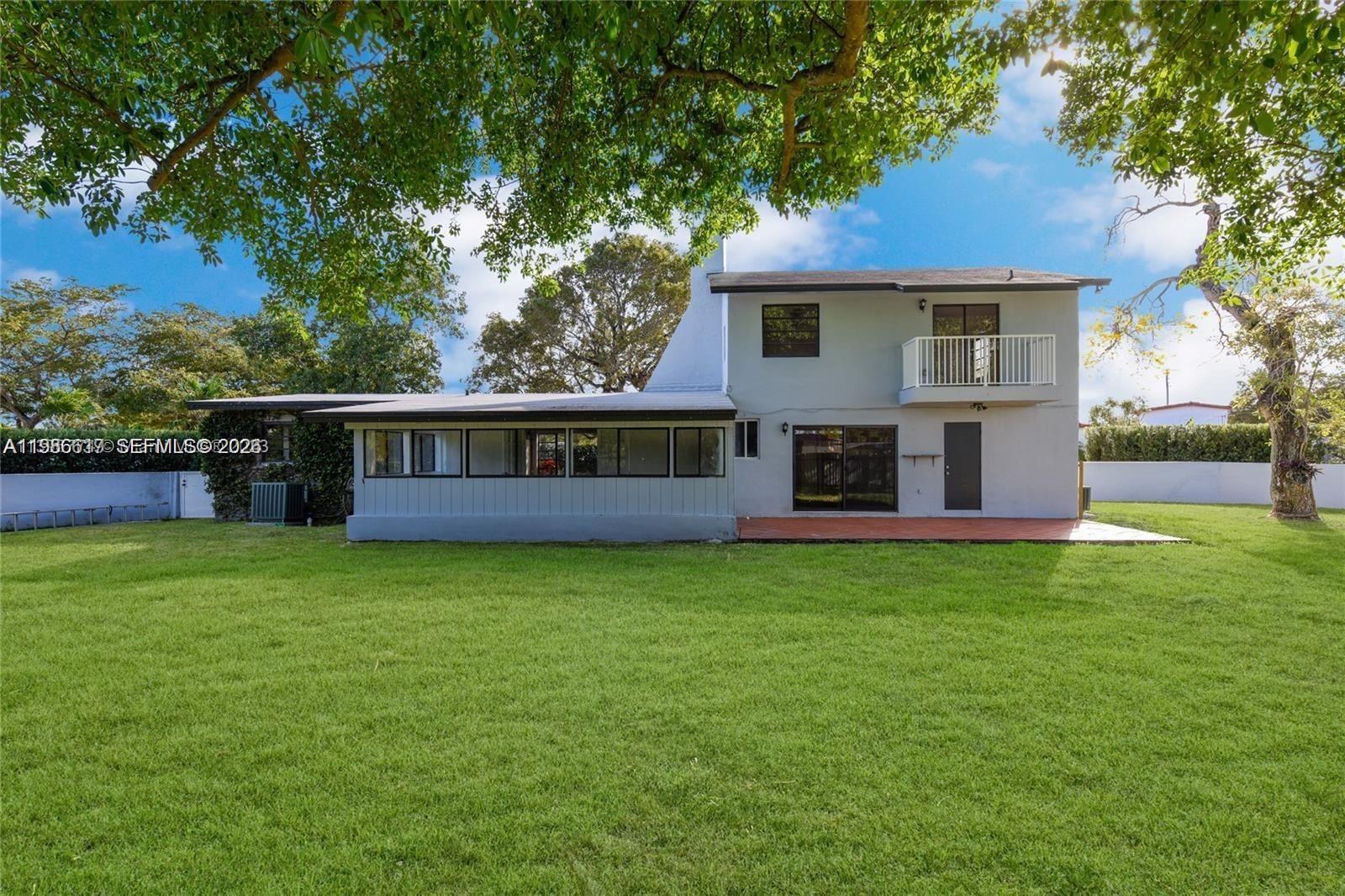 TROPICAL GARDENS ESTATES - Residential Lease