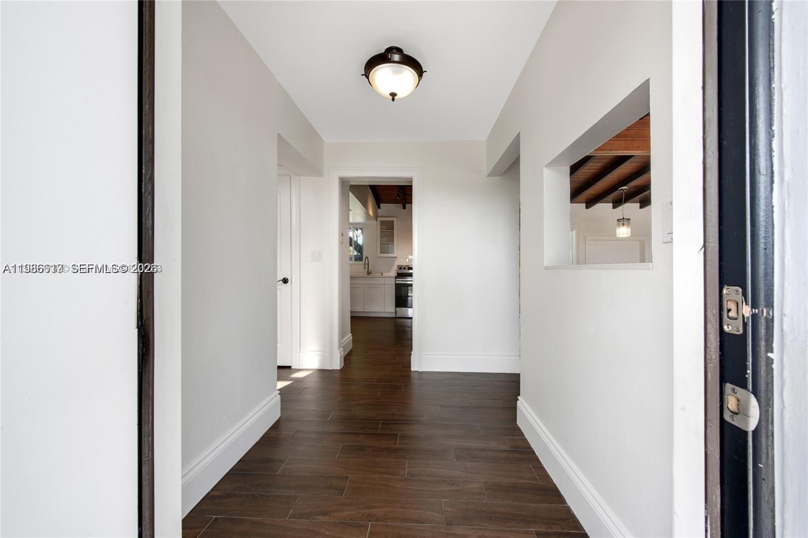 TROPICAL GARDENS ESTATES - Residential Lease