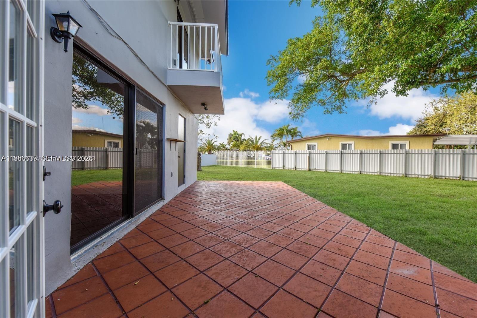 TROPICAL GARDENS ESTATES - Residential Lease