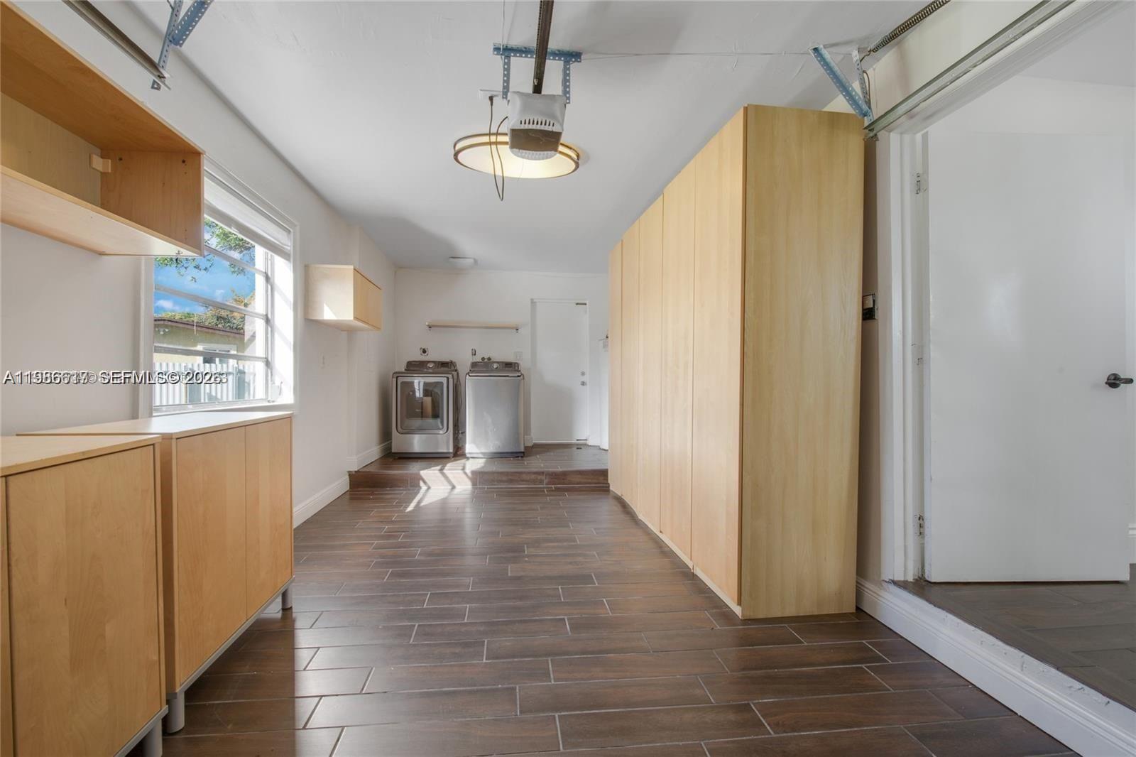 TROPICAL GARDENS ESTATES - Residential Lease