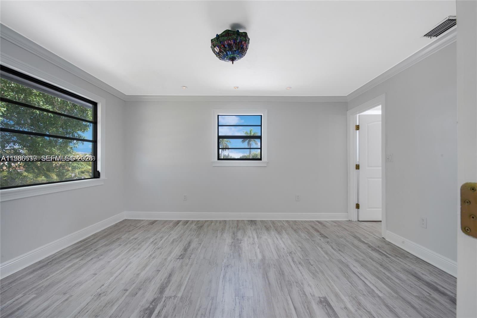 TROPICAL GARDENS ESTATES - Residential Lease