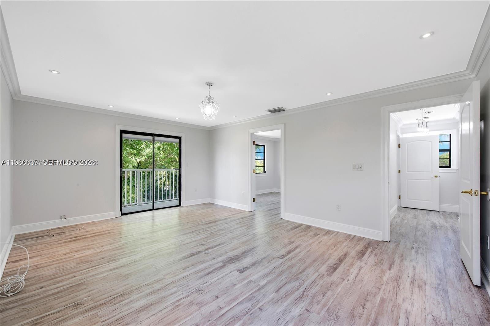 TROPICAL GARDENS ESTATES - Residential Lease