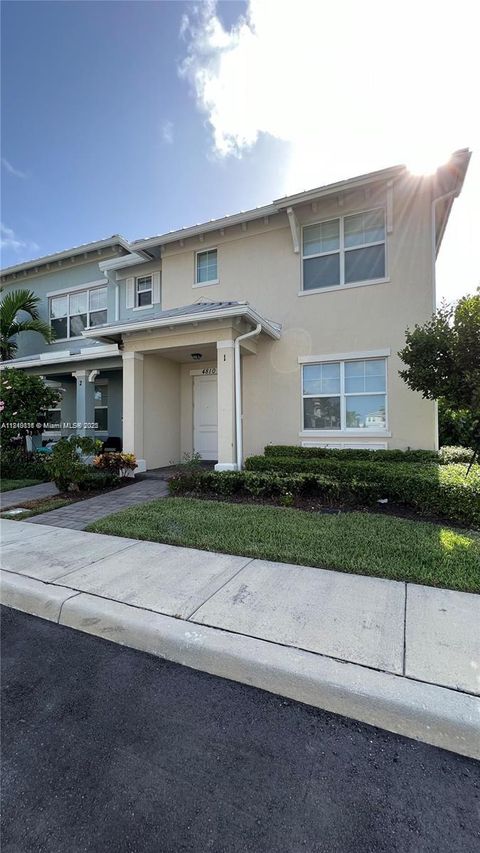 4810 Eucalyptus Dr 1 Hollywood FL 33021