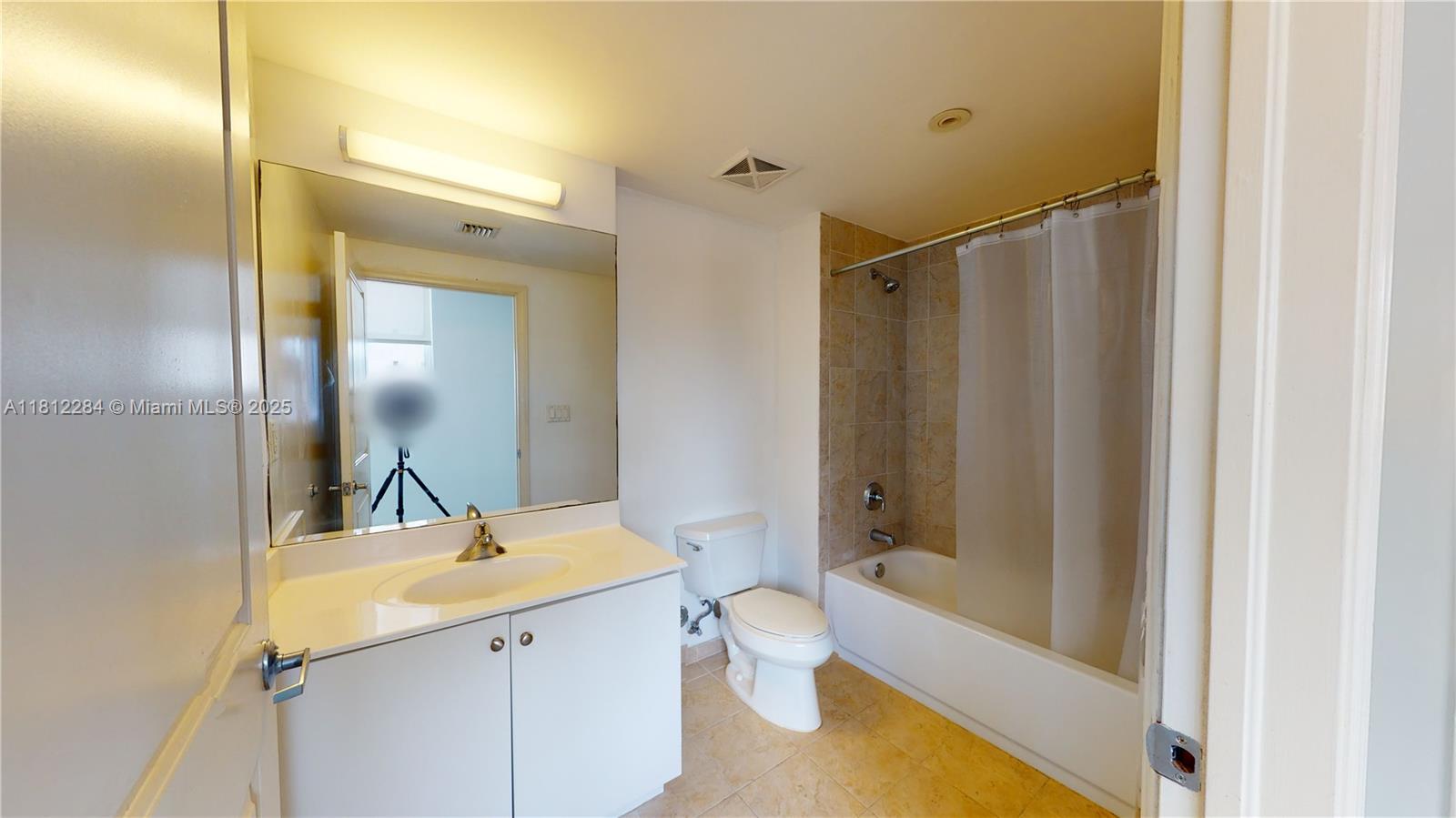 FLAGLER FIRST CONDO - Residential Lease