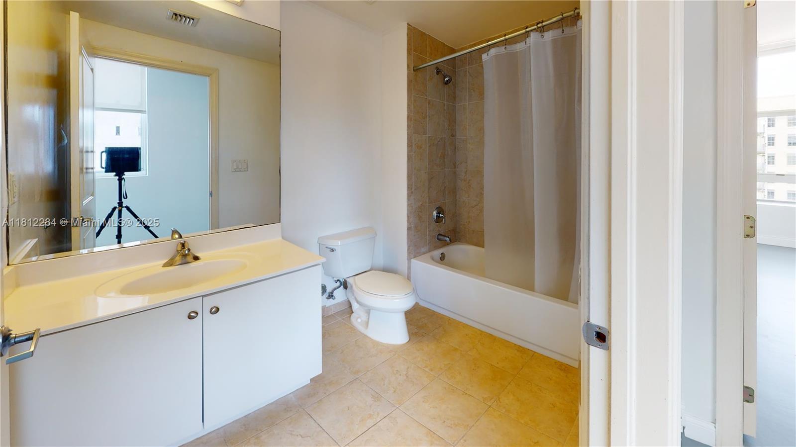 FLAGLER FIRST CONDO - Residential Lease
