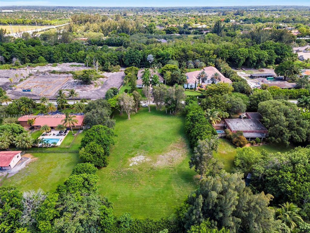 Photo of 11319 NW 4th St, Plantation, FL 33325 (MLS # A11817839)