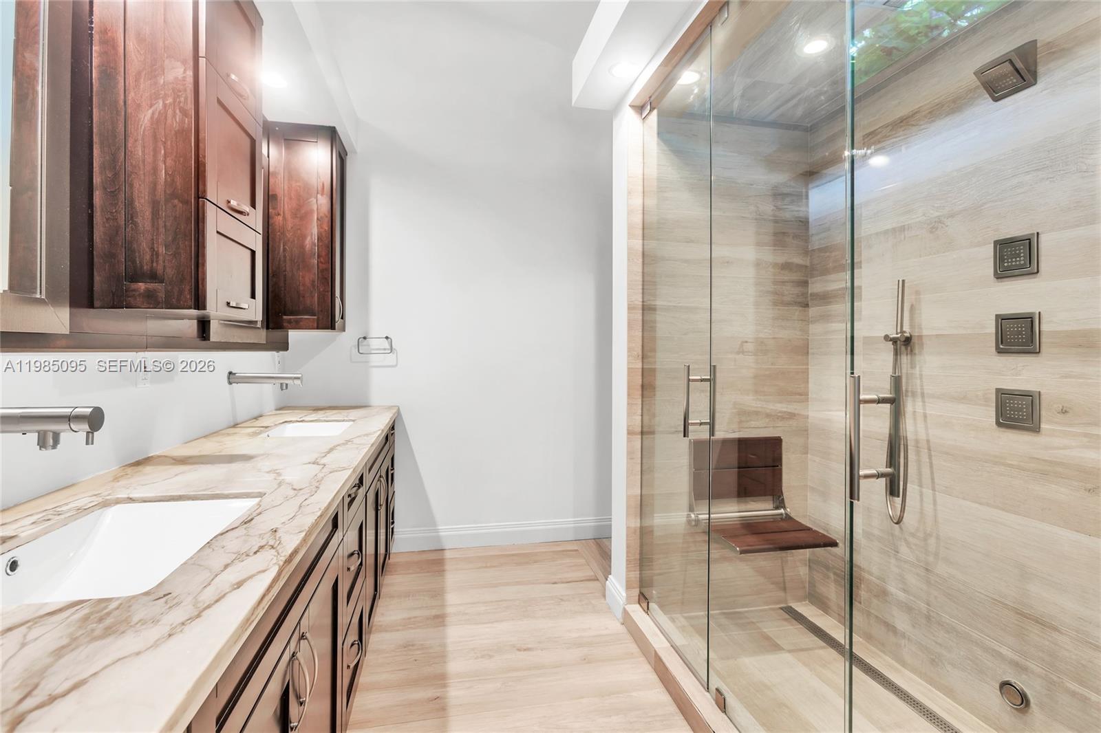 BELLE MEADE OF MIA SEC 1 - Residential Lease