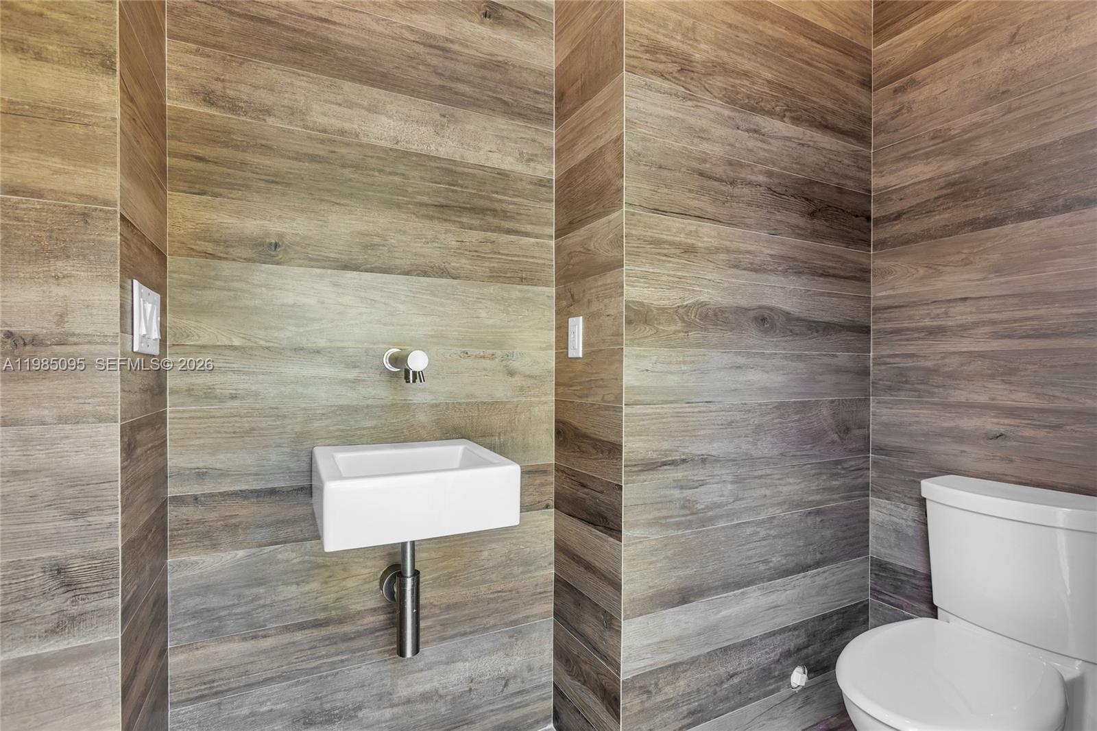 BELLE MEADE OF MIA SEC 1 - Residential Lease