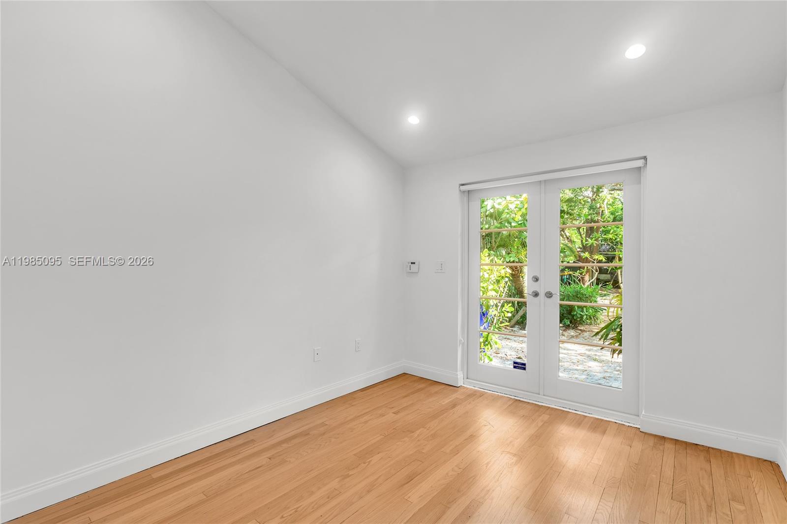 BELLE MEADE OF MIA SEC 1 - Residential Lease