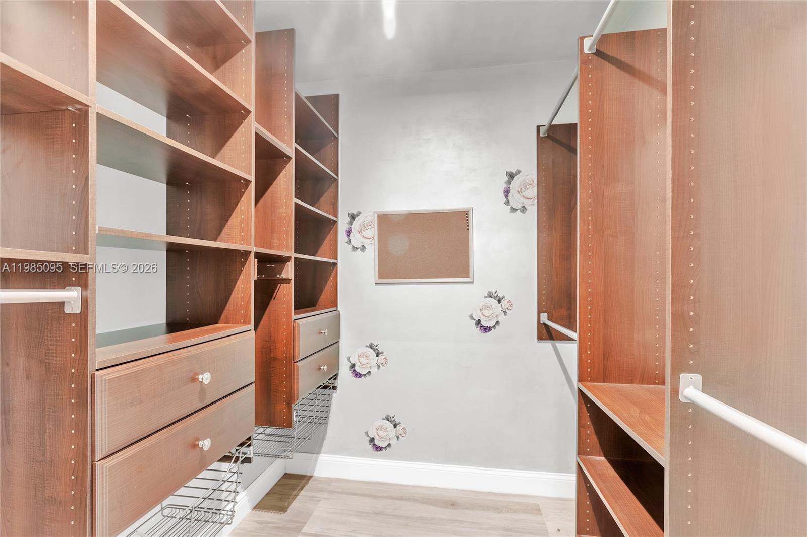 BELLE MEADE OF MIA SEC 1 - Residential Lease