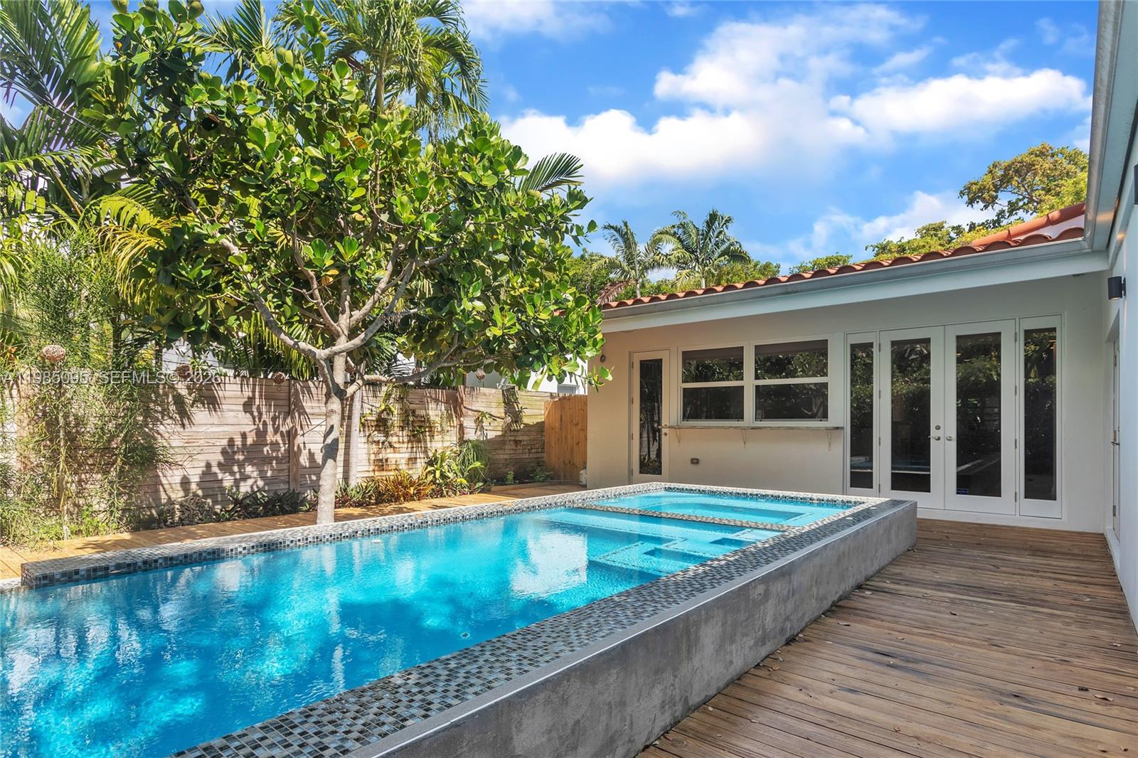 BELLE MEADE OF MIA SEC 1 - Residential Lease