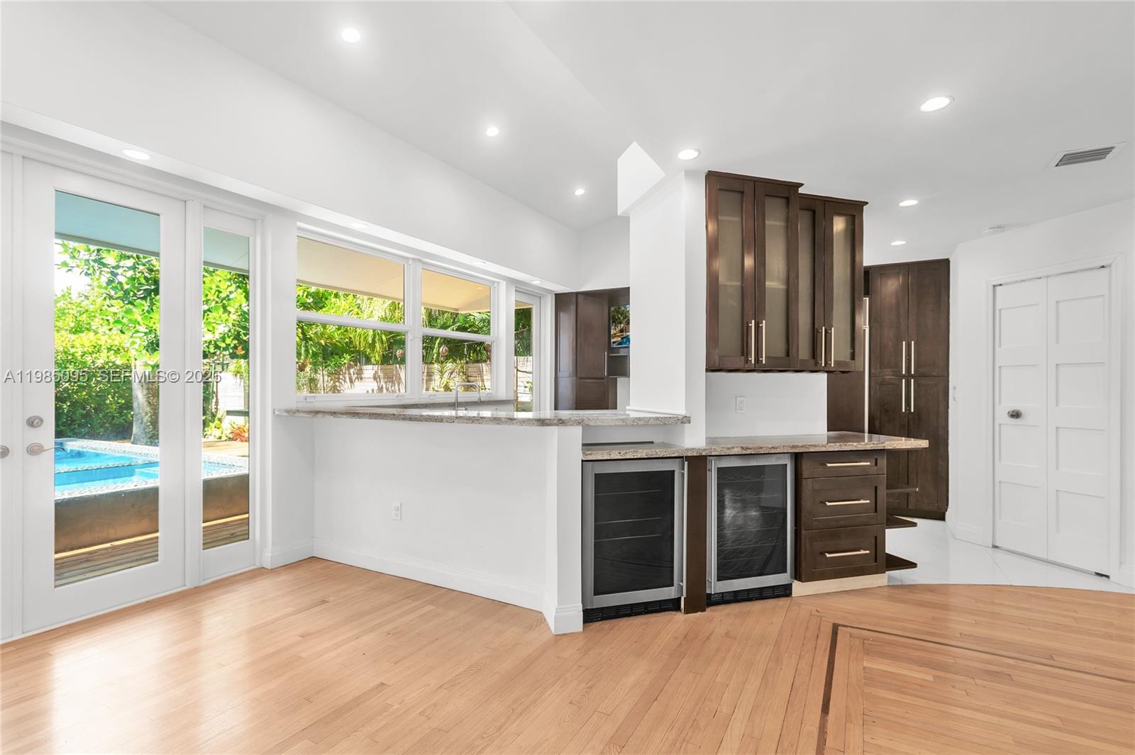 BELLE MEADE OF MIA SEC 1 - Residential Lease