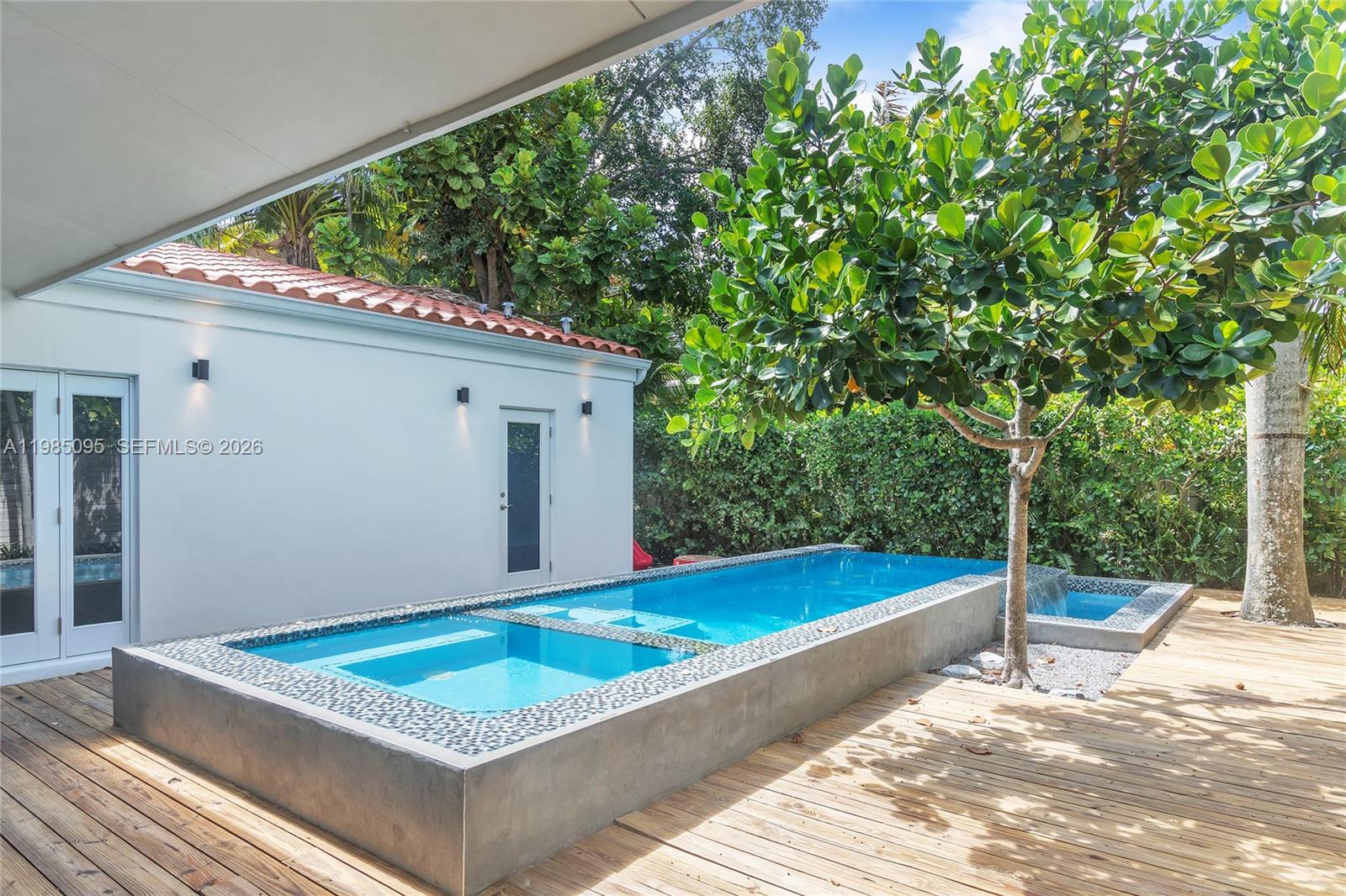 BELLE MEADE OF MIA SEC 1 - Residential Lease