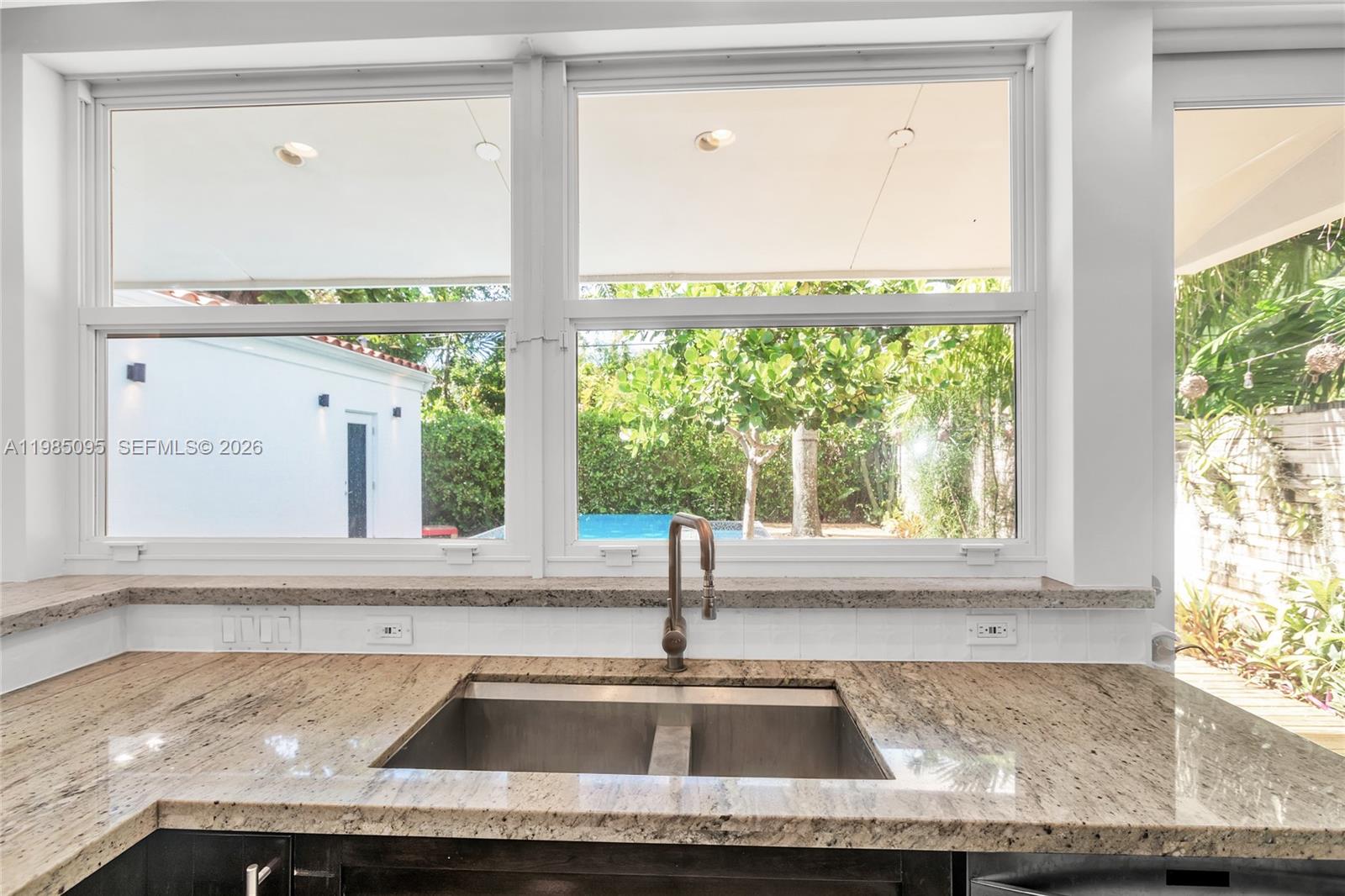 BELLE MEADE OF MIA SEC 1 - Residential Lease