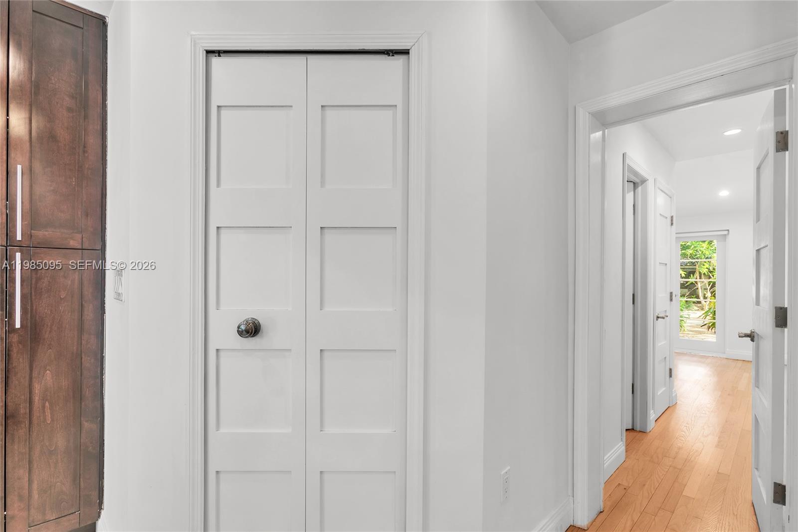 BELLE MEADE OF MIA SEC 1 - Residential Lease