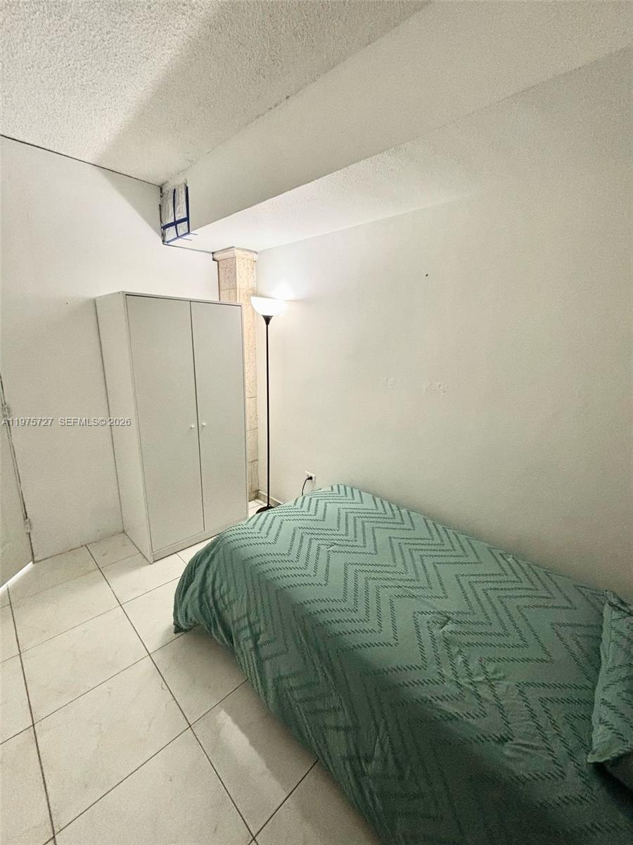 FOUR AMBASSADORS CONDO PH - Residential Lease