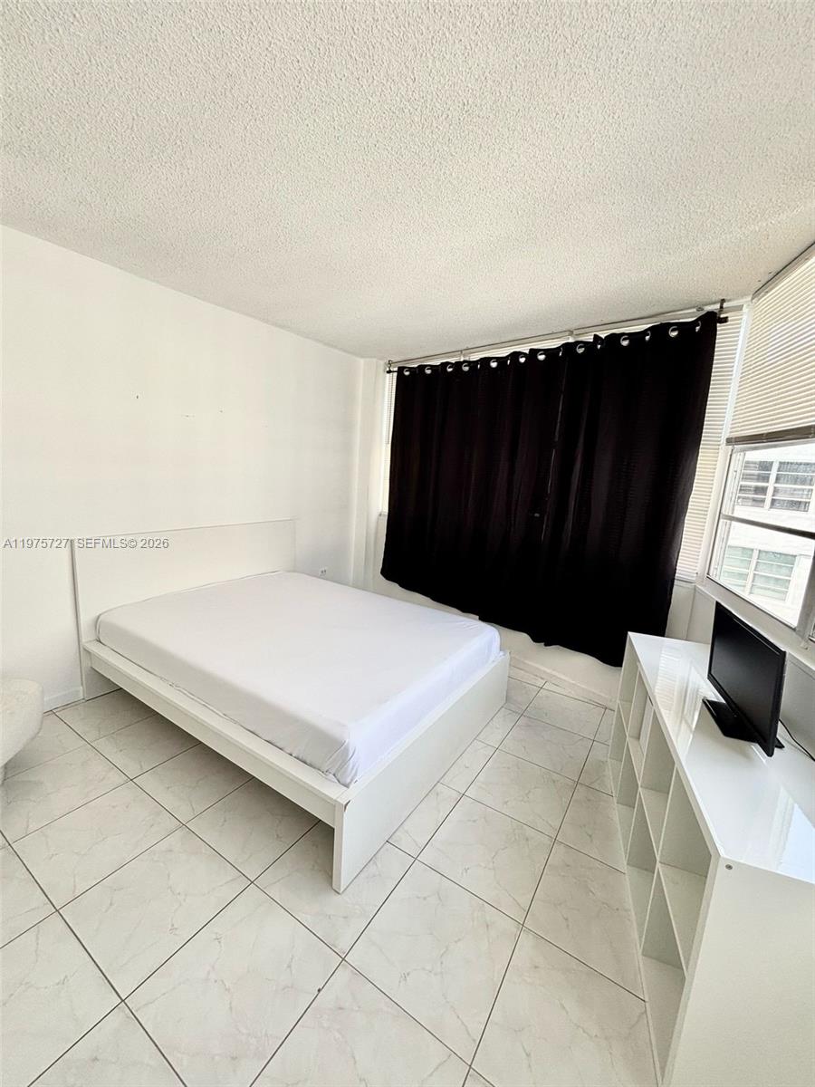 FOUR AMBASSADORS CONDO PH - Residential Lease