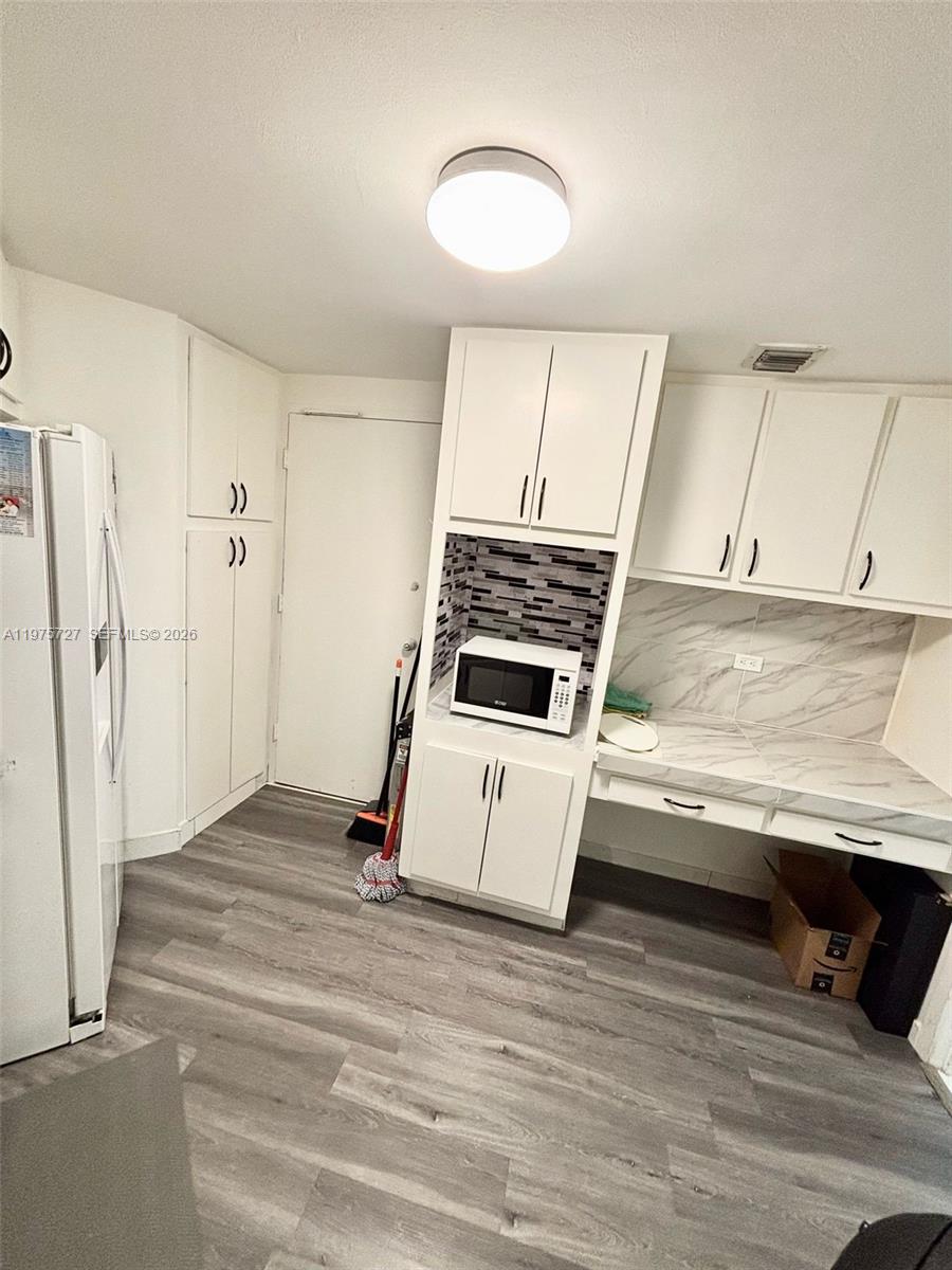 FOUR AMBASSADORS CONDO PH - Residential Lease