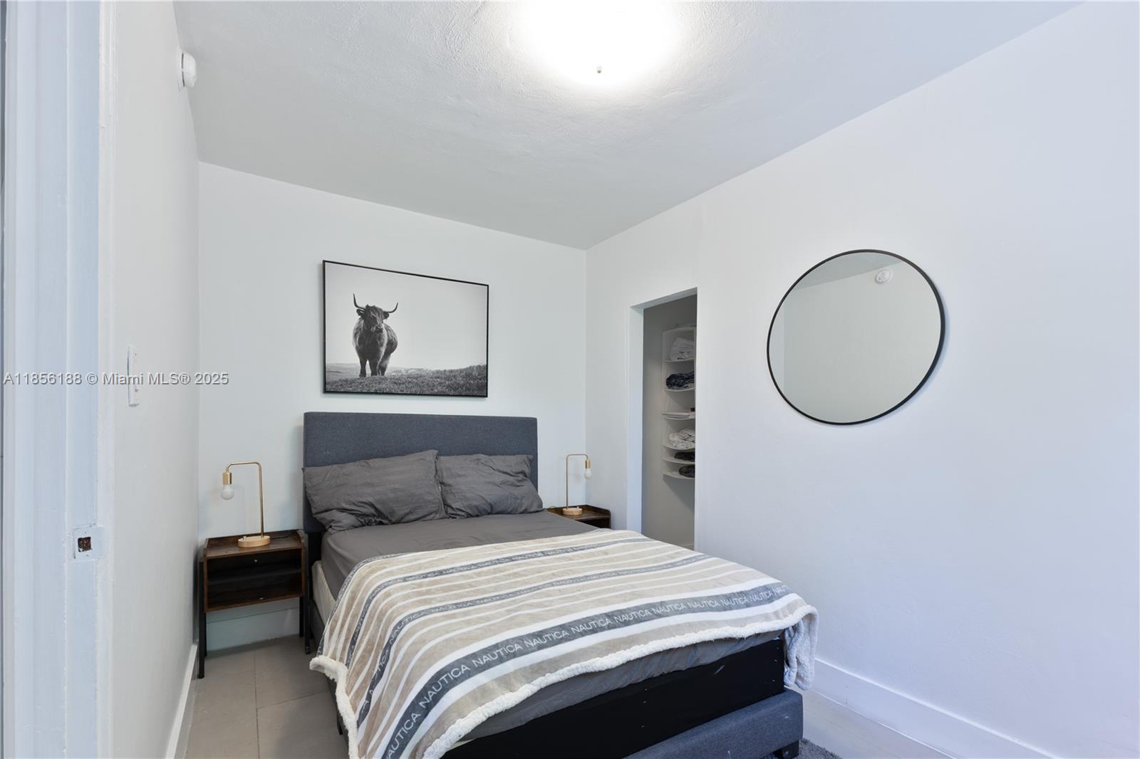 HOLLYWOOD SOUTH SIDE ADD - Residential Income