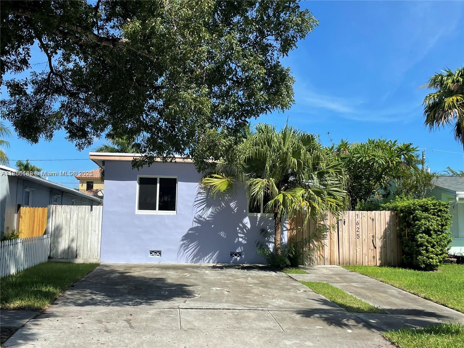 Airbnb-Friendly Income Producer – East of US-1, Minutes to the Beach & Hard Rock!
Discover this solid income-producing duplex (composed of two 1BR/1BA units), ideally located east of US-1 and just a short drive to the beach, the Hard Rock Hotel & Casino. Perfect for investors or owner-occupants, this property is Airbnb-friendly. Inside, you’ll find an open layout with updated finishes, kitchen, and modern bath, unit is offered fully furnished and turn-key and it is ready for guests or tenants. The spacious backyard provides endless possibilities: add a third 1-bedroom apartment or create a pool retreat, or design your dream outdoor entertainment area.
Priced to sell, this is your opportunity to own in a prime location with multiple value-add options and strong short-term rental demand.