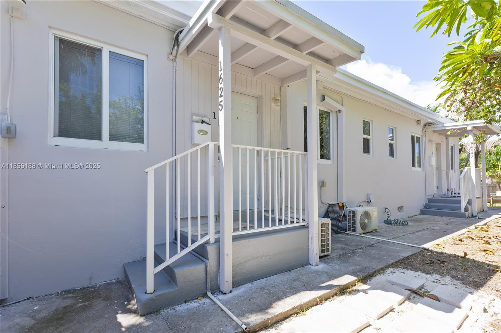 HOLLYWOOD SOUTH SIDE ADD - Residential Income