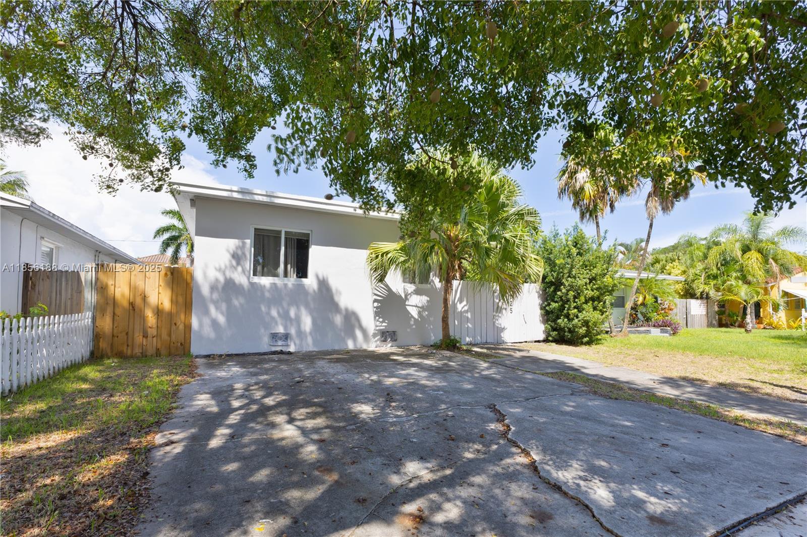 HOLLYWOOD SOUTH SIDE ADD - Residential Income