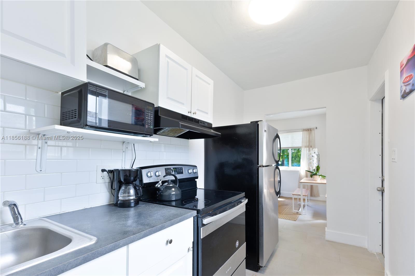 HOLLYWOOD SOUTH SIDE ADD - Residential Income