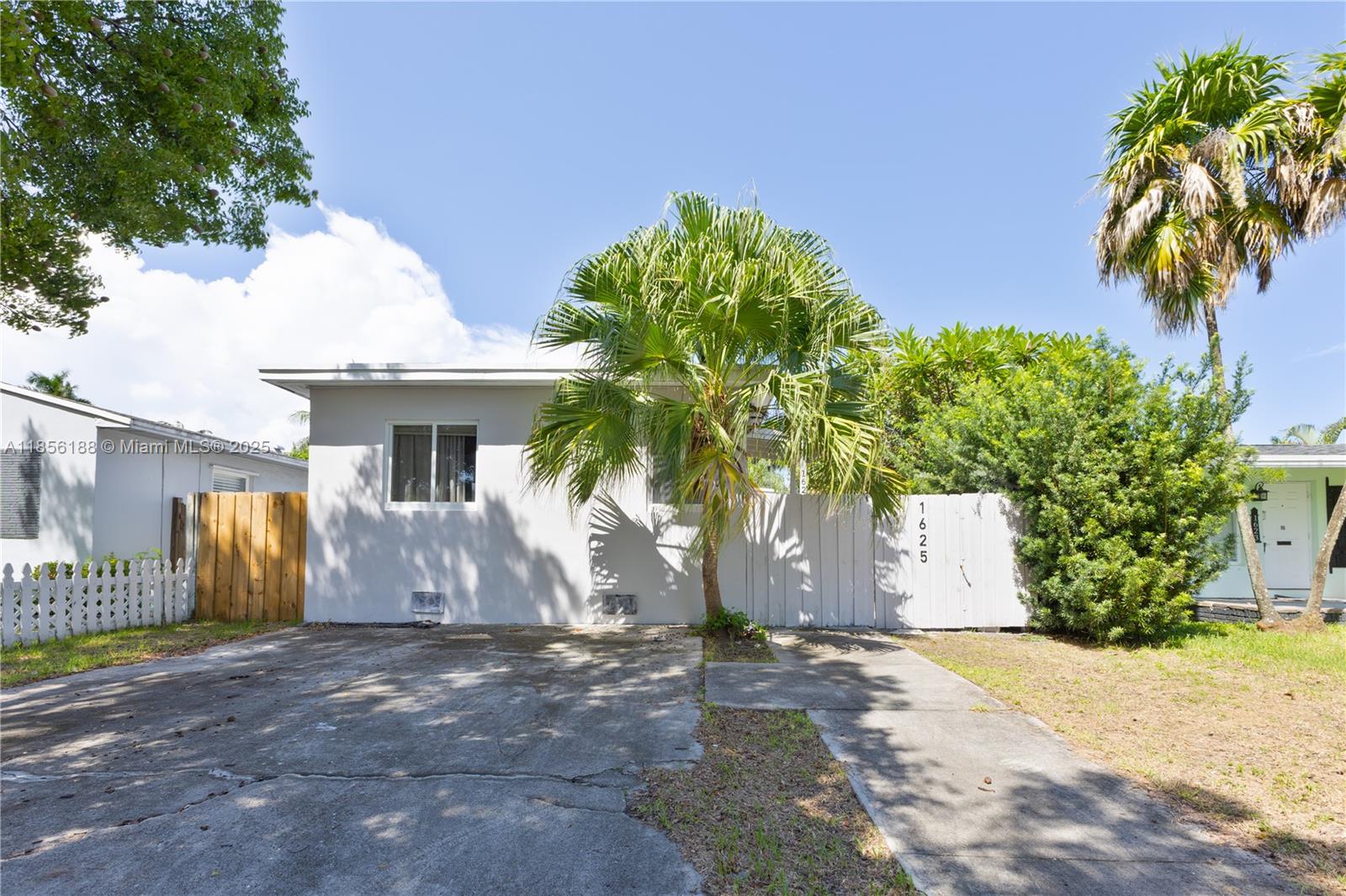 HOLLYWOOD SOUTH SIDE ADD - Residential Income