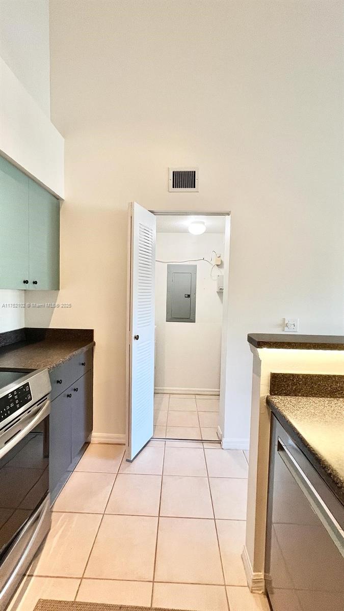 Emerald Isle at Laguna - Residential Lease