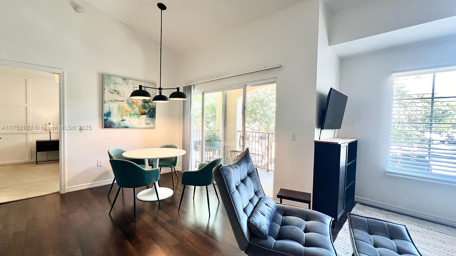 Emerald Isle at Laguna - Residential Lease