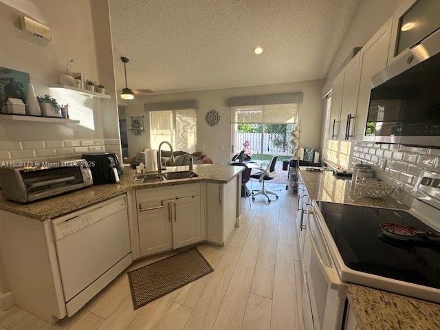 747 Sand Creek Cir 0