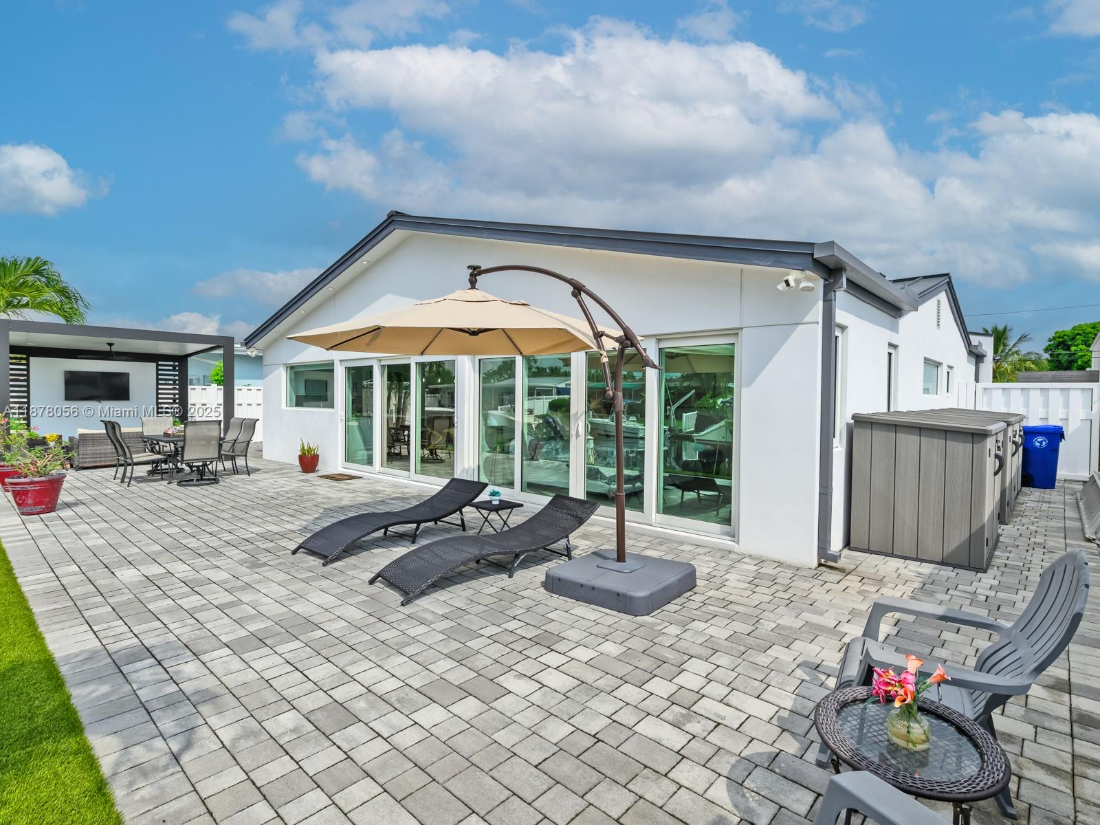 SOUTH NEW RIVER ISLES SEC - Residential