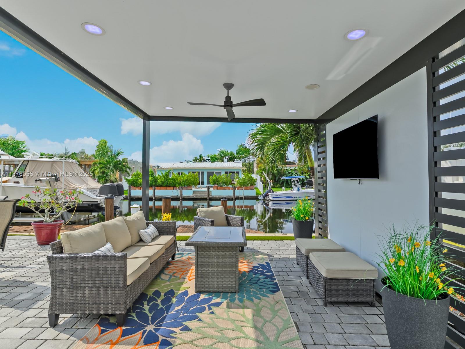 SOUTH NEW RIVER ISLES SEC - Residential