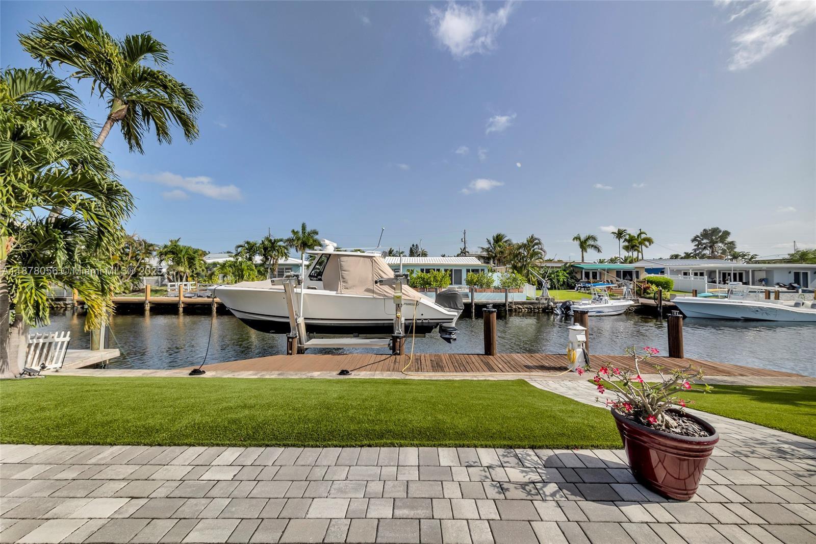 SOUTH NEW RIVER ISLES SEC - Residential