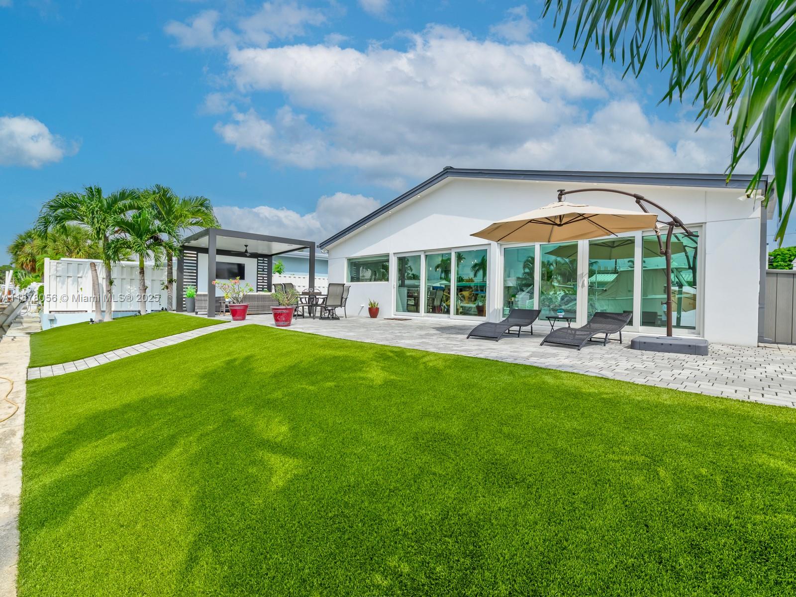 SOUTH NEW RIVER ISLES SEC - Residential