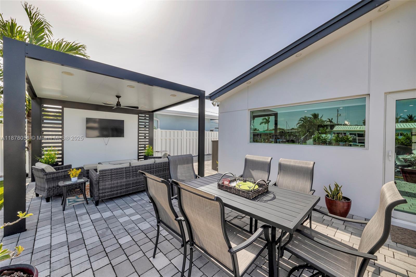 SOUTH NEW RIVER ISLES SEC - Residential