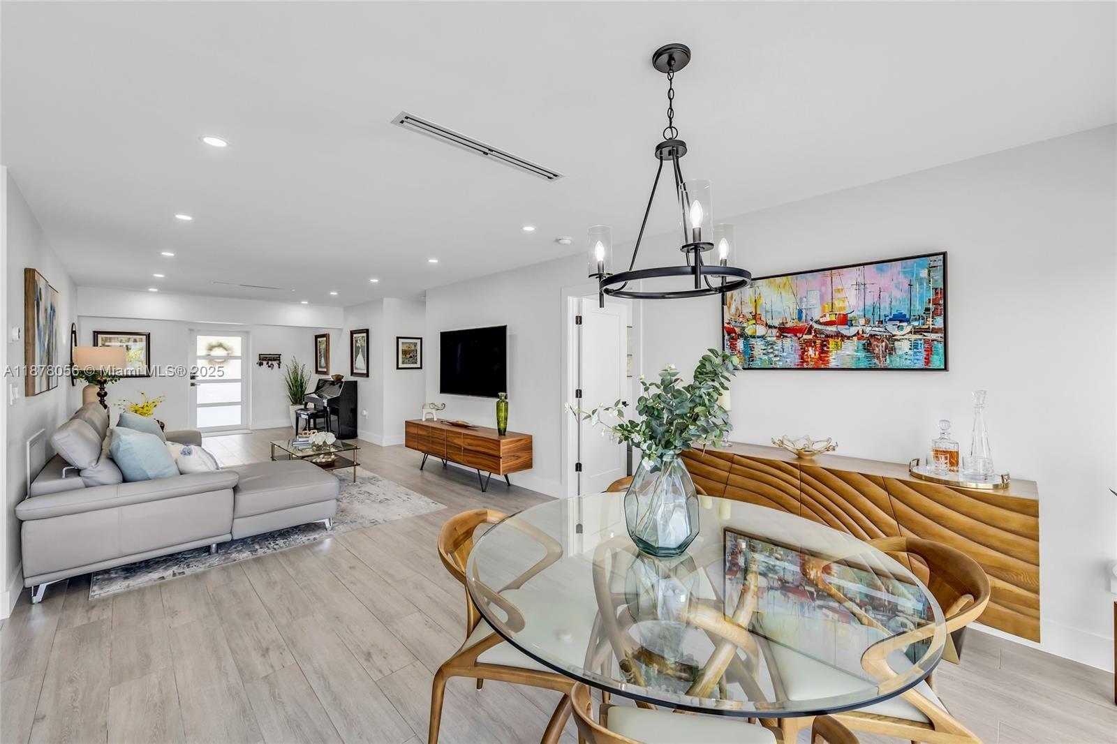 SOUTH NEW RIVER ISLES SEC - Residential