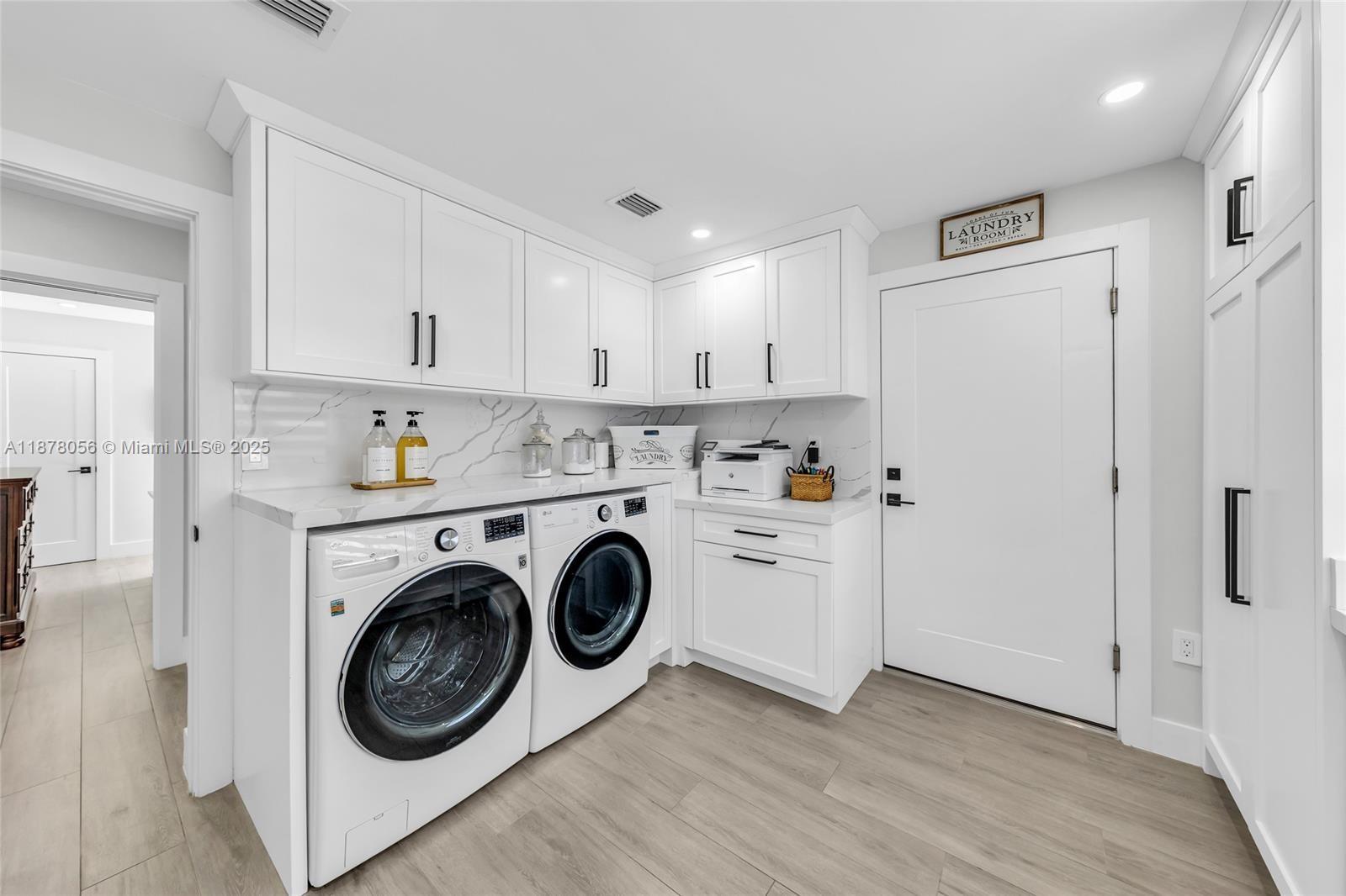 SOUTH NEW RIVER ISLES SEC - Residential