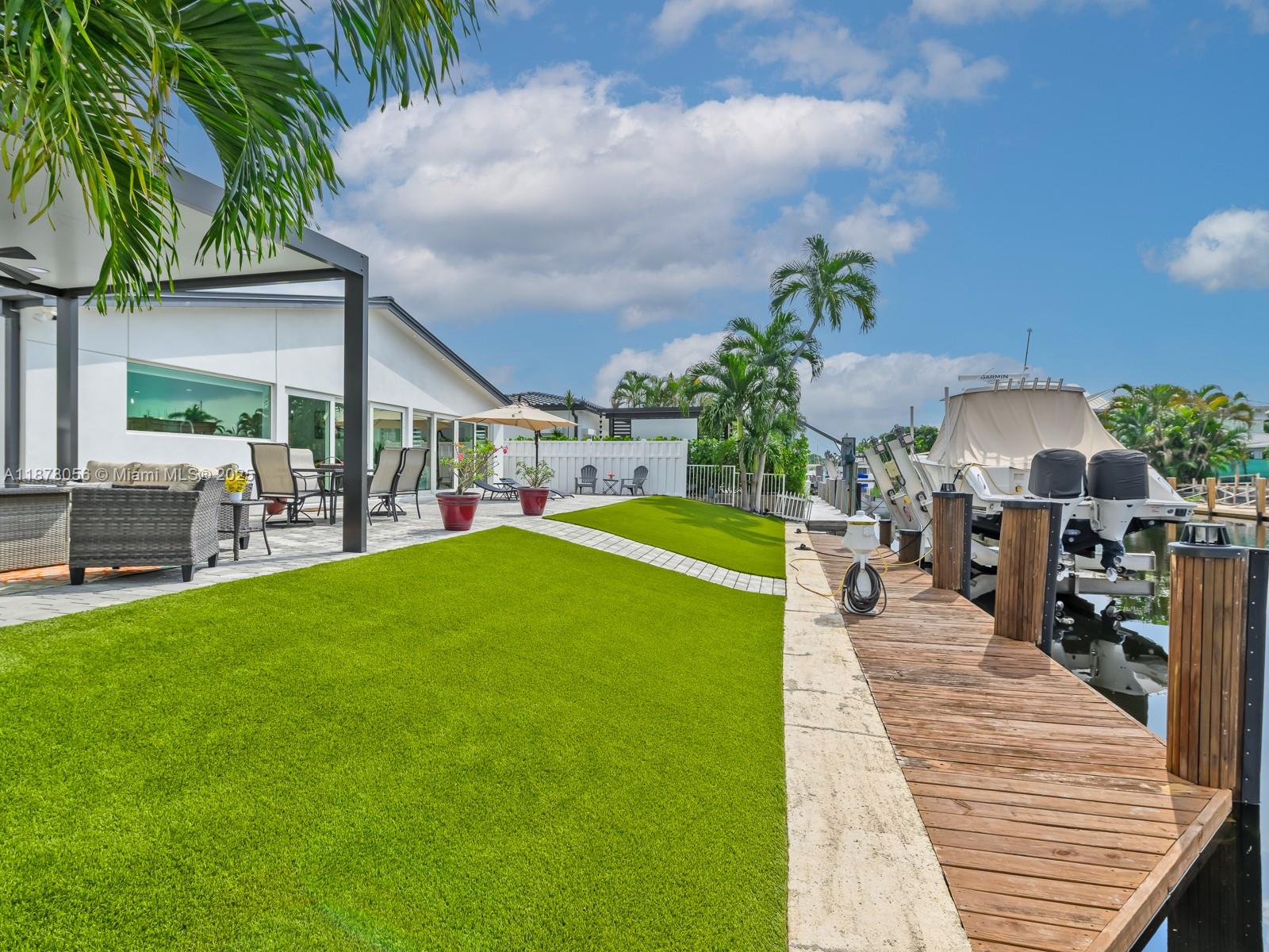 SOUTH NEW RIVER ISLES SEC - Residential