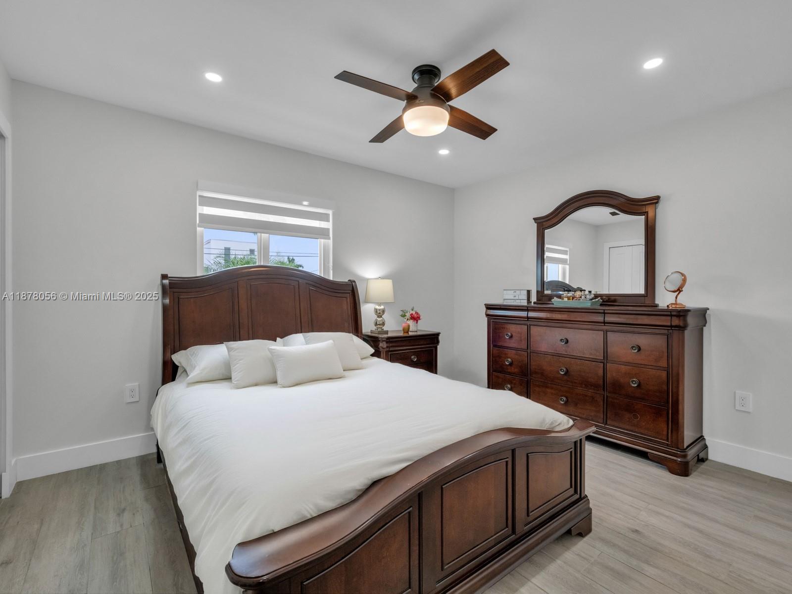 SOUTH NEW RIVER ISLES SEC - Residential