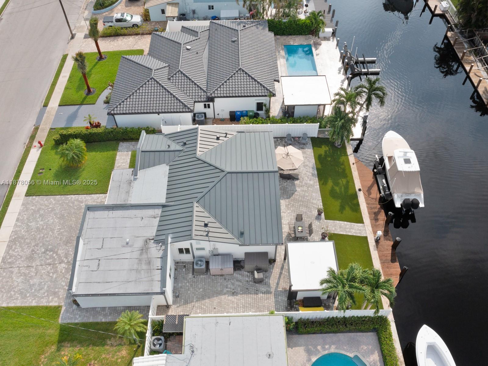 SOUTH NEW RIVER ISLES SEC - Residential