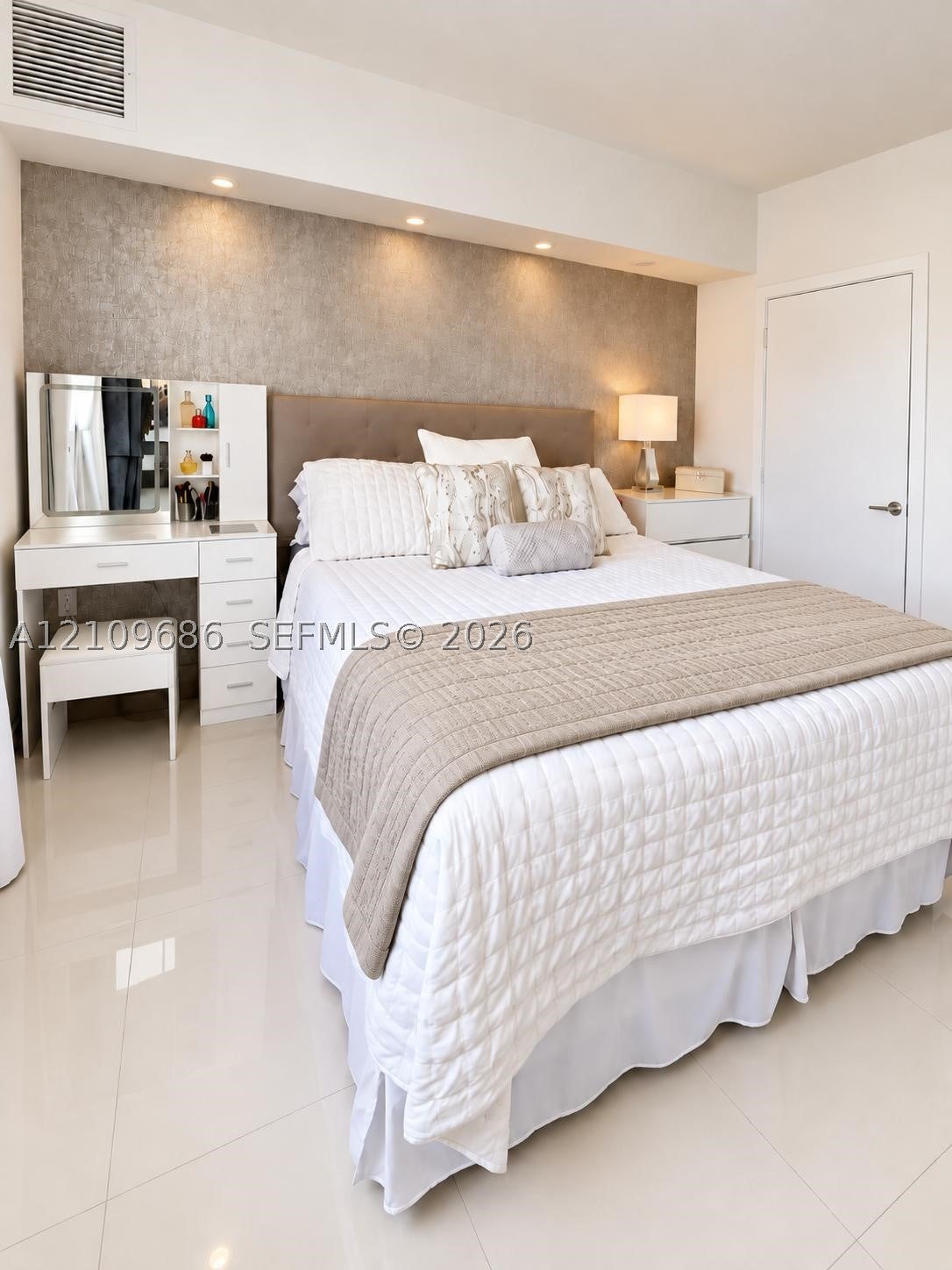 55 SE 6th St 3502