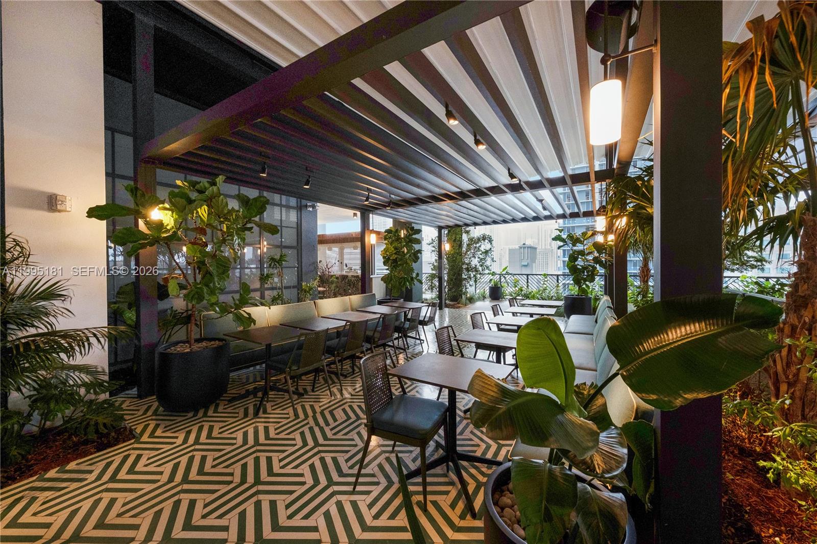 THE GALE RESIDENCES - Residential