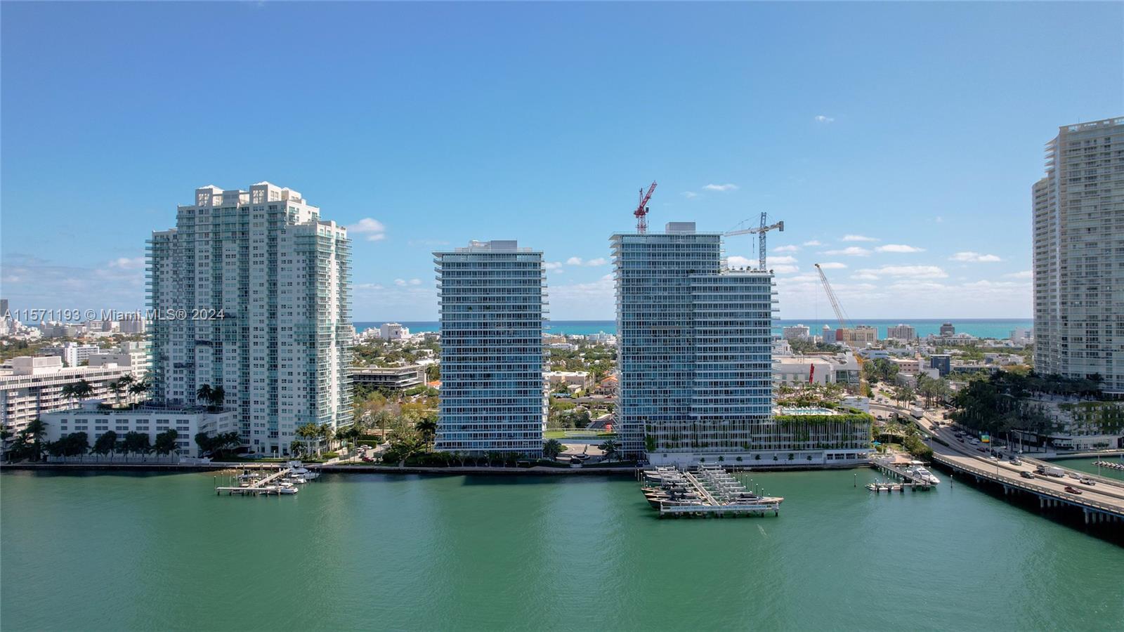 THE BENTLEY BAY CONDO - Residential Lease