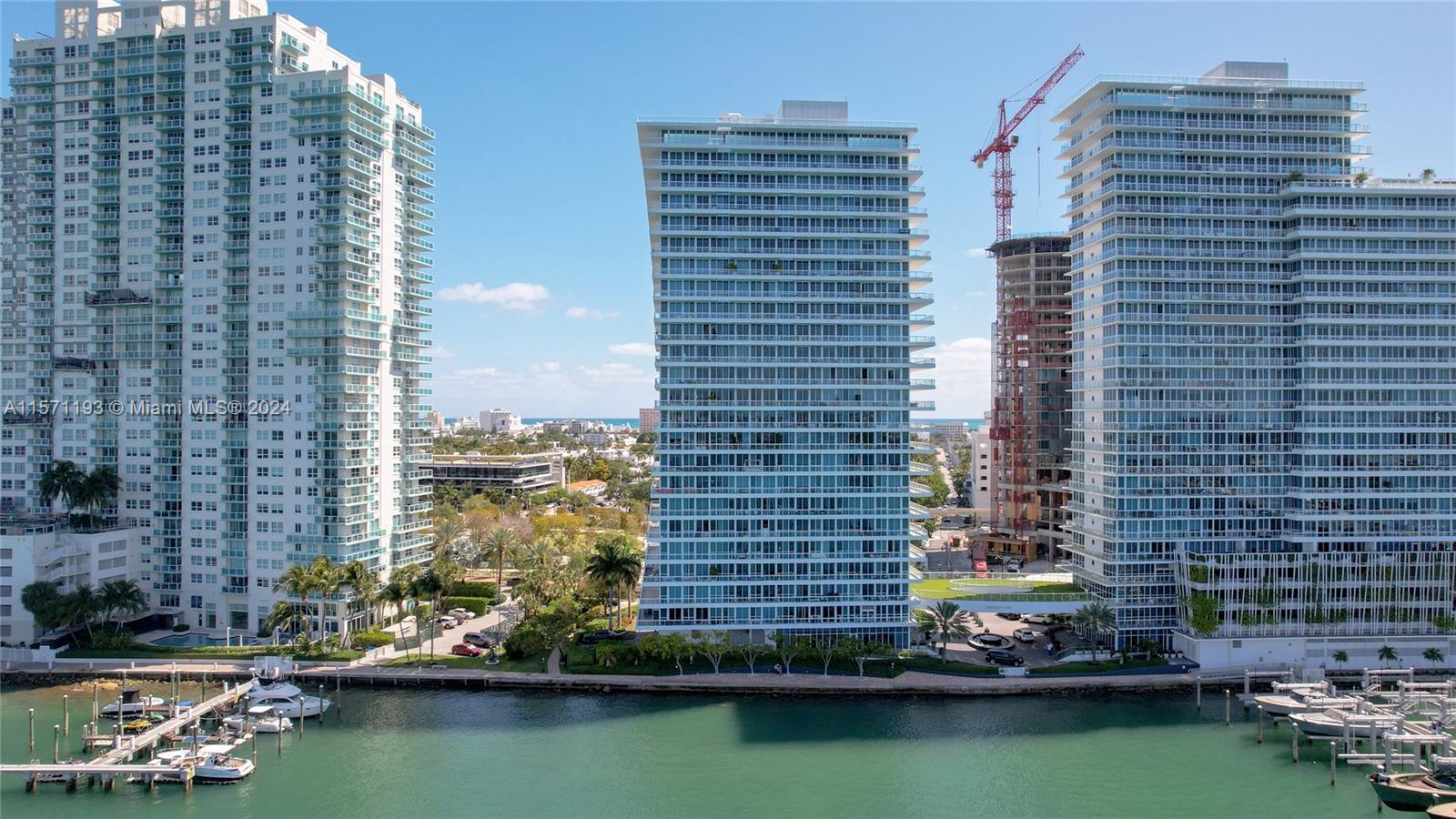 THE BENTLEY BAY CONDO - Residential Lease