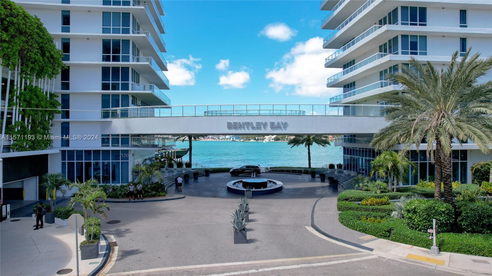 THE BENTLEY BAY CONDO - Residential Lease
