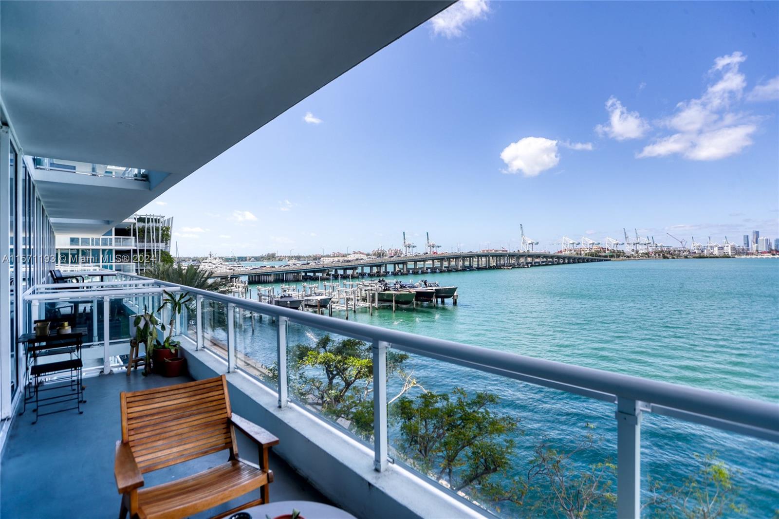 THE BENTLEY BAY CONDO - Residential Lease