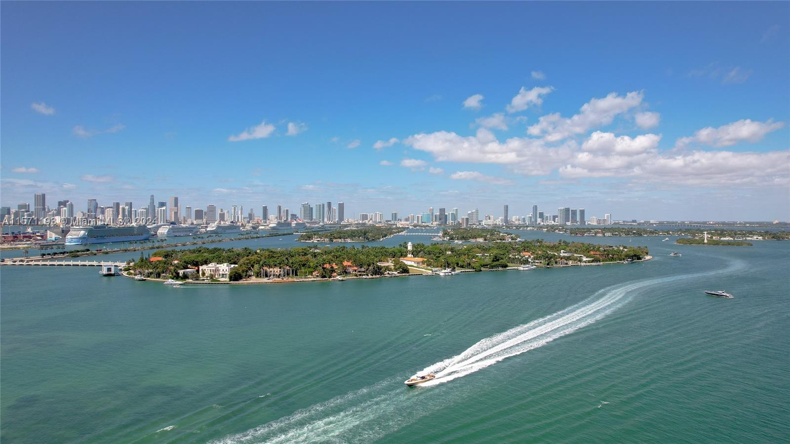 THE BENTLEY BAY CONDO - Residential Lease